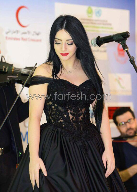 الفنانة الفلسطينية منال موسى في دبي بفستان اسود شفاف وتشبه نفسها بالسندريلا صورة رقم 3 الفنانة الفلسطينية منال موسى في دبي بفستان اسود شفاف وتشبه نفسها بالسندريلا صورة رقم 3