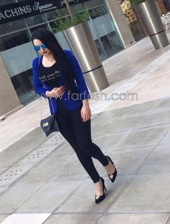 الفنانة الفلسطينية منال موسى في دبي بفستان اسود شفاف وتشبه نفسها بالسندريلا صورة رقم 6 الفنانة الفلسطينية منال موسى في دبي بفستان اسود شفاف وتشبه نفسها بالسندريلا صورة رقم 6