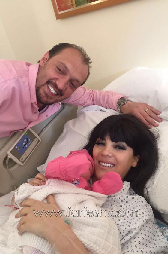 صور: نادين سلامة مع طفلتها (انابيلا)، فهل ستعتزل الفن؟ صورة رقم 1 صور: نادين سلامة مع طفلتها (انابيلا)، فهل ستعتزل الفن؟ صورة رقم 1
