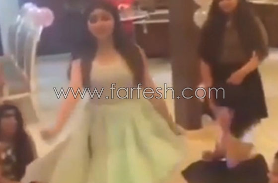 فيديو رقص حلا الترك على اغنية هلا بالعيال، بين معجبين ومنتقدين صورة رقم 2 فيديو رقص حلا الترك على اغنية هلا بالعيال، بين معجبين ومنتقدين صورة رقم 2