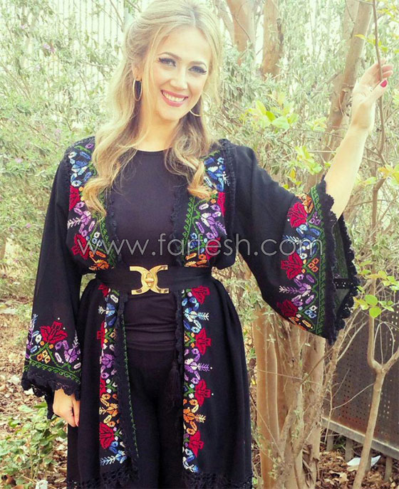 الموسيقار سيمون شاهين والفنانة الفلسطينية دلال ابو امنة في (زفير) صورة رقم 7 الموسيقار سيمون شاهين والفنانة الفلسطينية دلال ابو امنة في (زفير) صورة رقم 7