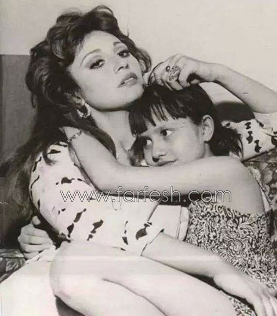 حبيبة امها: صور فنانات من الزمن الجميل مع بناتهن صورة رقم 2 حبيبة امها: صور فنانات من الزمن الجميل مع بناتهن صورة رقم 2