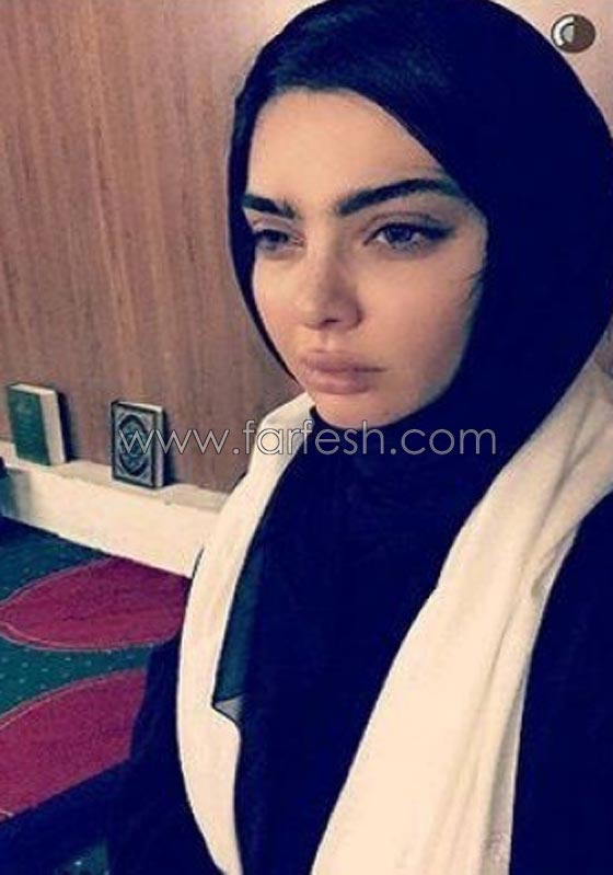 صور الفنانة قمر تبكي على قبر والدتها وهي ترتدي الحجاب صورة رقم 2 صور الفنانة قمر تبكي على قبر والدتها وهي ترتدي الحجاب صورة رقم 2