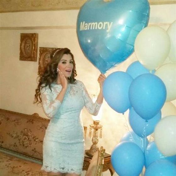 فيديو طريف: خطيب مذيعة عربية يفاجئ خطيبته ويصالحها على الهواء صورة رقم 7 فيديو طريف: خطيب مذيعة عربية يفاجئ خطيبته ويصالحها على الهواء صورة رقم 7