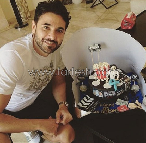 صور احمد عز يستعرض عضلاته ويثير الجدل بين جمهوره صورة رقم 6 صور احمد عز يستعرض عضلاته ويثير الجدل بين جمهوره صورة رقم 6
