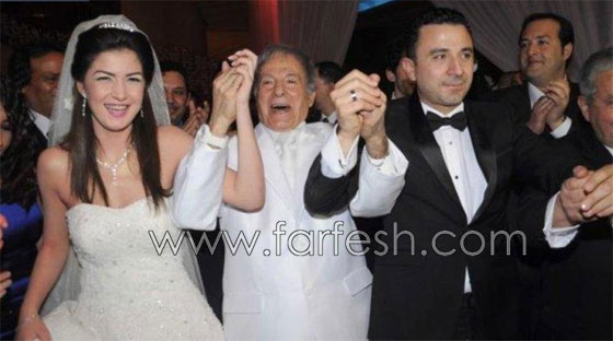 صور فنانين يجاملون في افراح المشاهير: 25 صورة خلف الكواليس صورة رقم 13 صور فنانين يجاملون في افراح المشاهير: 25 صورة خلف الكواليس صورة رقم 13