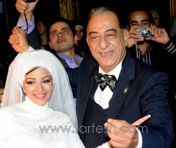 صور فنانين يجاملون في افراح المشاهير: 25 صورة خلف الكواليس صورة رقم 15 صور فنانين يجاملون في افراح المشاهير: 25 صورة خلف الكواليس صورة رقم 15