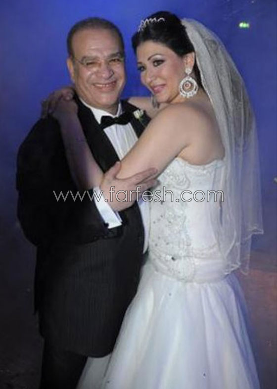 صور فنانين يجاملون في افراح المشاهير: 25 صورة خلف الكواليس صورة رقم 7 صور فنانين يجاملون في افراح المشاهير: 25 صورة خلف الكواليس صورة رقم 7