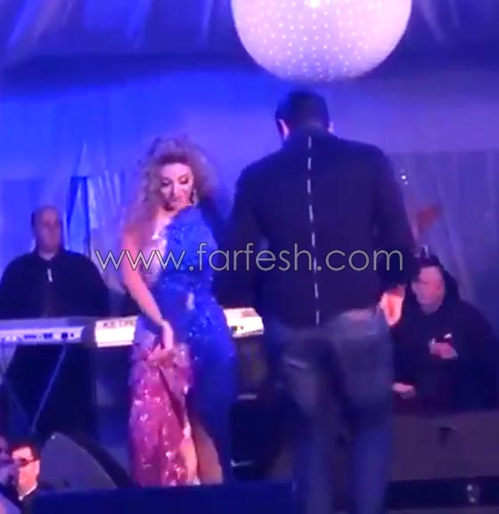 فيديو ميريام فارس مع شاب يتحداها في الرقص.. من منهما غلب الآخر؟ صورة رقم 3 فيديو ميريام فارس مع شاب يتحداها في الرقص.. من منهما غلب الآخر؟ صورة رقم 3