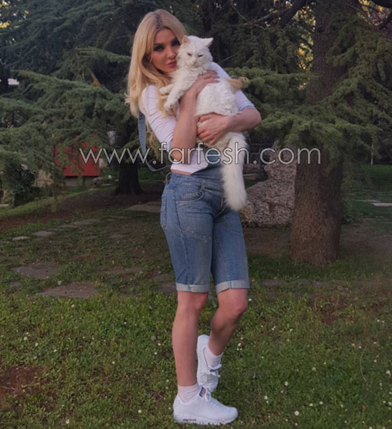 اشارة النازية تحرم ميريام كلينك من فيسبوك لمدة شهر صورة رقم 6 اشارة النازية تحرم ميريام كلينك من فيسبوك لمدة شهر صورة رقم 6