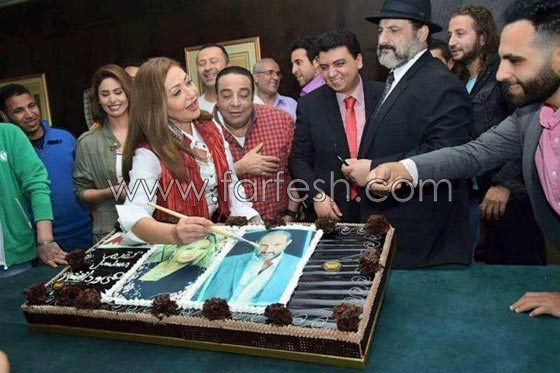 صور ليلى علوي بالنقاب تثير التساؤلات! صورة رقم 3 صور ليلى علوي بالنقاب تثير التساؤلات! صورة رقم 3