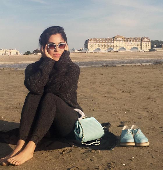 فنانة عالمية تتجاهل وزير الإعلام السوري وتفضل عليه ماسح أحذية صورة رقم 15 فنانة عالمية تتجاهل وزير الإعلام السوري وتفضل عليه ماسح أحذية صورة رقم 15