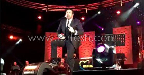 فيديو عاصي الحلاني يشعل مسرح موازين ويعتذر عن أغنية الساطة صورة رقم 6 فيديو عاصي الحلاني يشعل مسرح موازين ويعتذر عن أغنية الساطة صورة رقم 6