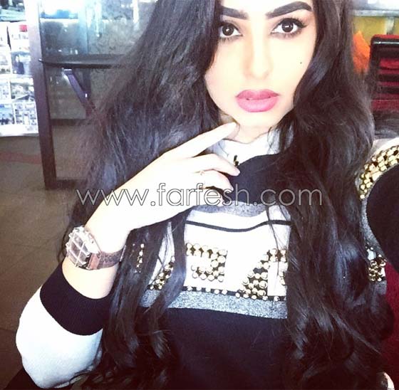 فيديو فنانة بحرينية يهديها زوجها المنتج طائرة خاصة .. صورة رقم 4 فيديو فنانة بحرينية يهديها زوجها المنتج طائرة خاصة .. صورة رقم 4