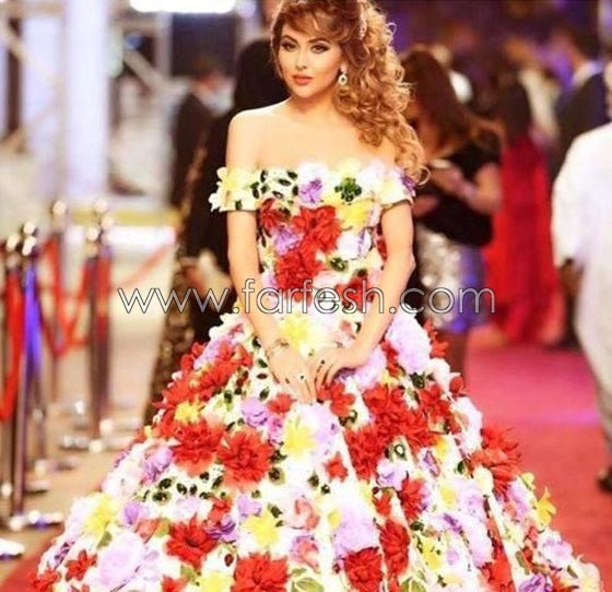 فنانات ظهرن بفساتين غريبة اثارت السخرية، منهن يسرا ومريم حسين صورة رقم 5 فنانات ظهرن بفساتين غريبة اثارت السخرية، منهن يسرا ومريم حسين صورة رقم 5