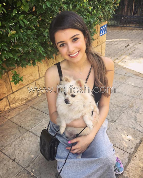 صور طفلة جميلة بدأت مسيرتها في عالم الغناء.. هل تعرف من هي؟ صورة رقم 2 صور طفلة جميلة بدأت مسيرتها في عالم الغناء.. هل تعرف من هي؟ صورة رقم 2