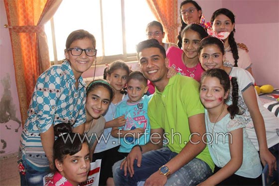 رمضان كريم.. محمد عساف يتكفل بعشرين طفلا من قرية الايتام صورة رقم 1 رمضان كريم.. محمد عساف يتكفل بعشرين طفلا من قرية الايتام صورة رقم 1