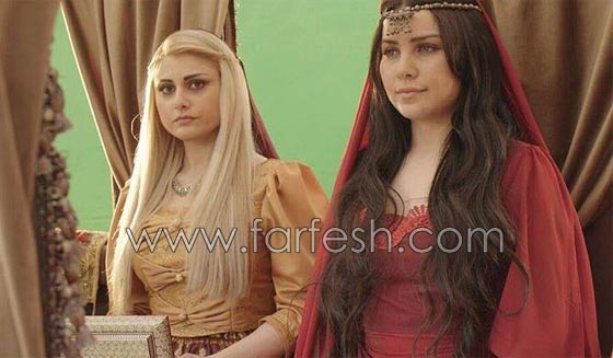 نجمة ستار اكاديمي حنان الخضر تفاجئ الجمهور بصوتها وتمثيلها في مسلسل (سمرقند) صورة رقم 5 نجمة ستار اكاديمي حنان الخضر تفاجئ الجمهور بصوتها وتمثيلها في مسلسل (سمرقند) صورة رقم 5