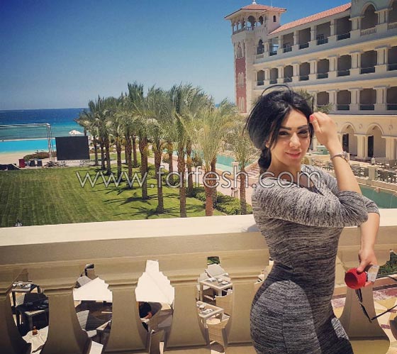 فيديو ميرهان حسين تقلد اليسا، هيفاء وهبي وأصالة بشكل رائع صورة رقم 6