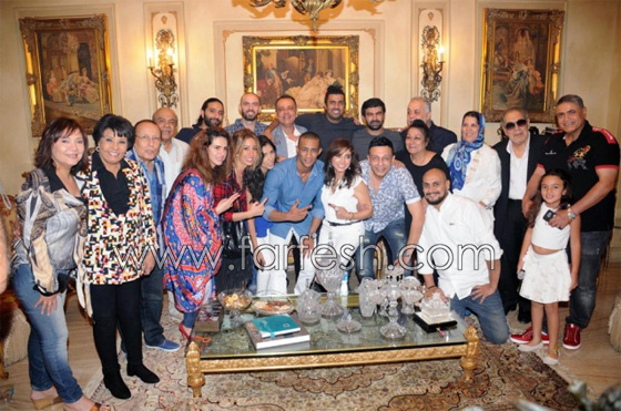 مسلسلات رمضان: صور نجوم الأسطورة في حفل إفطار بمنزل المخرج صورة رقم 9 مسلسلات رمضان: صور نجوم الأسطورة في حفل إفطار بمنزل المخرج صورة رقم 9