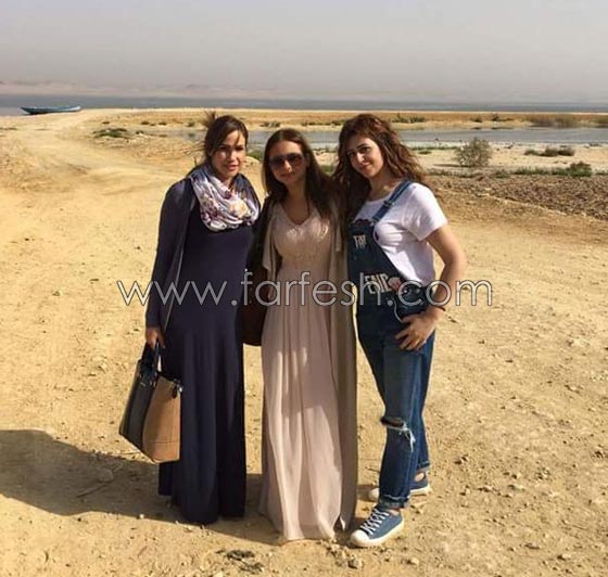 هكذا غرقت نيللي كريم في (سقوط حر).. شاهد الصور صورة رقم 7 هكذا غرقت نيللي كريم في (سقوط حر).. شاهد الصور صورة رقم 7