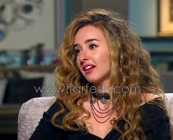 هنا الزاهد: صوتي الخشن لا يزعجني ولا أفكر بعلاجه! صورة رقم 1 هنا الزاهد: صوتي الخشن لا يزعجني ولا أفكر بعلاجه! صورة رقم 1