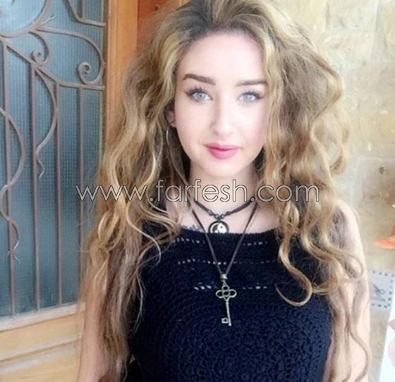 هنا الزاهد: صوتي الخشن لا يزعجني ولا أفكر بعلاجه! صورة رقم 5 هنا الزاهد: صوتي الخشن لا يزعجني ولا أفكر بعلاجه! صورة رقم 5