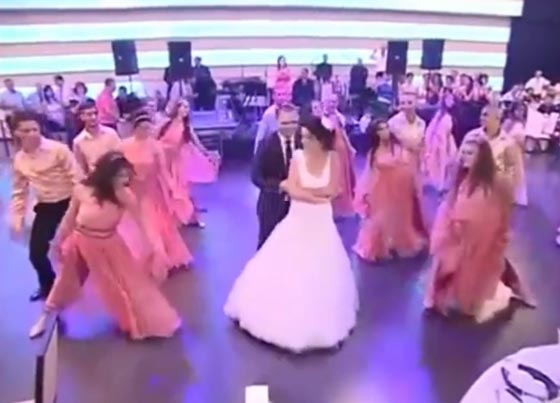 4 عرائس من الناصرة في وصلة رقص شرقي مميز ليلة الزفاف صورة رقم 4 4 عرائس من الناصرة في وصلة رقص شرقي مميز ليلة الزفاف صورة رقم 4