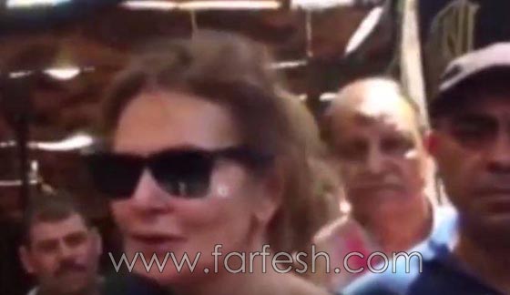 صور: يسرا تستقبل المعزين في وفاة عم زوجها الكابتن طارق سليم صورة رقم 9 صور: يسرا تستقبل المعزين في وفاة عم زوجها الكابتن طارق سليم صورة رقم 9
