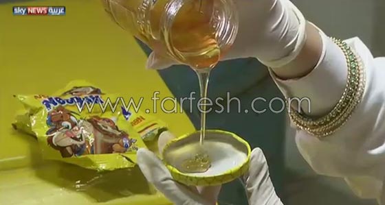غرائب الفنانين: طالبة مصرية تبدع برسم لوحاتها ثم تأكلها! صورة رقم 4 غرائب الفنانين: طالبة مصرية تبدع برسم لوحاتها ثم تأكلها! صورة رقم 4