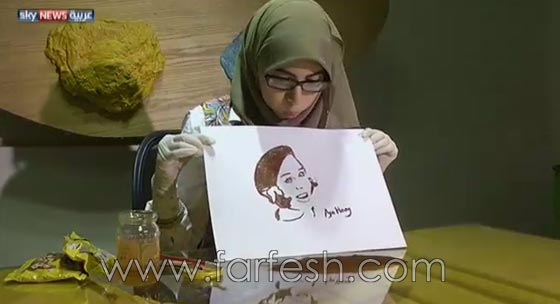 غرائب الفنانين: طالبة مصرية تبدع برسم لوحاتها ثم تأكلها! صورة رقم 6 غرائب الفنانين: طالبة مصرية تبدع برسم لوحاتها ثم تأكلها! صورة رقم 6