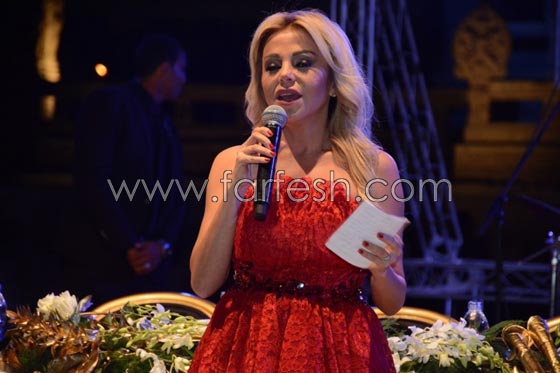 صور بسمة بوسيل مع والدة تامر حسني في (العين السخنة) صورة رقم 7 صور بسمة بوسيل مع والدة تامر حسني في (العين السخنة) صورة رقم 7