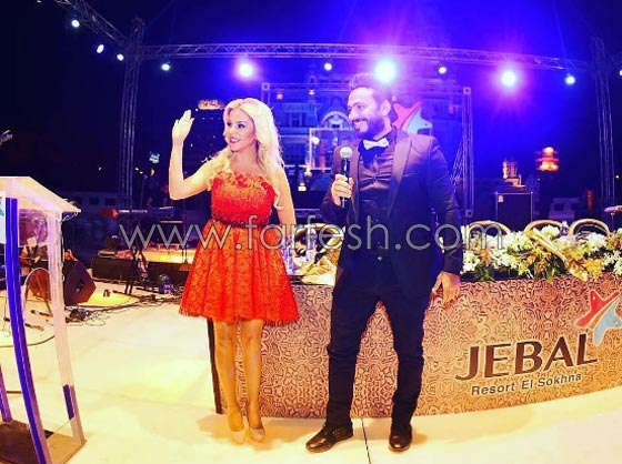 صور بسمة بوسيل مع والدة تامر حسني في (العين السخنة) صورة رقم 17 صور بسمة بوسيل مع والدة تامر حسني في (العين السخنة) صورة رقم 17