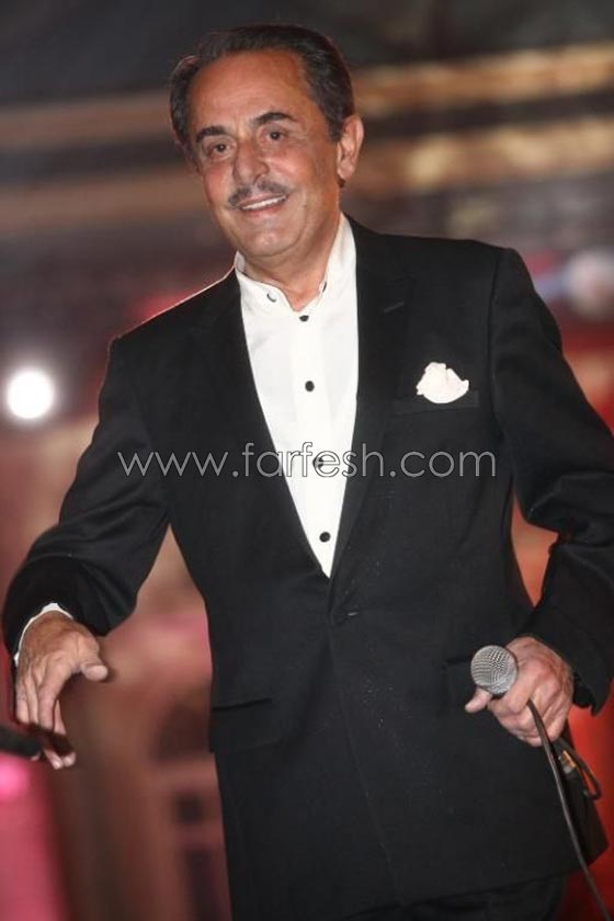 فيديو ملحم بركات يطرد مصورا عن المسرح بألفاظ بذيئة! صورة رقم 9 فيديو ملحم بركات يطرد مصورا عن المسرح بألفاظ بذيئة! صورة رقم 9