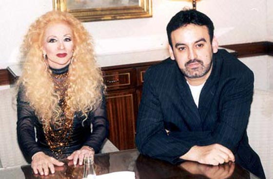 صور فنانات ارتبطن بشباب أصغر منهن، فارق العمر وصل 30 عاما! صورة رقم 9 صور فنانات ارتبطن بشباب أصغر منهن، فارق العمر وصل 30 عاما! صورة رقم 9