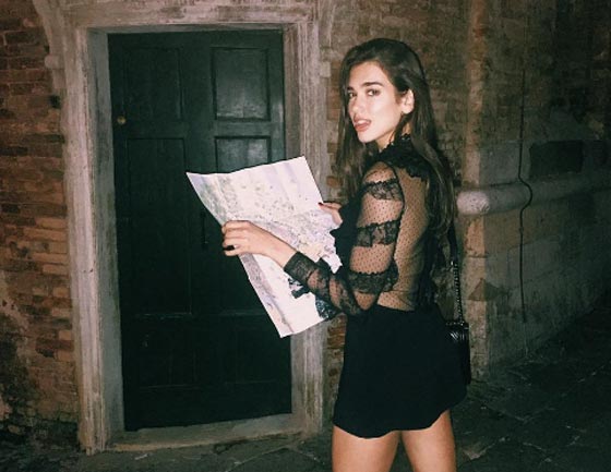 فيديو كليب جديد للنجمة الإنكليزية Dua Lipa صورة رقم 2 فيديو كليب جديد للنجمة الإنكليزية Dua Lipa صورة رقم 2