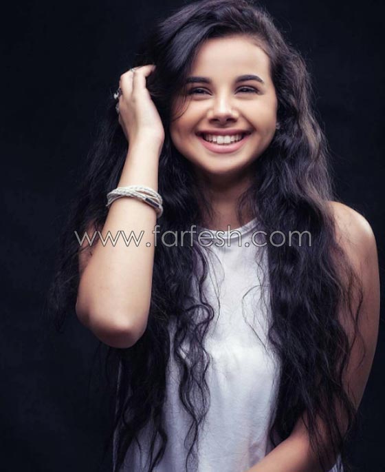 صور نجمات صغيرات تمردن على طفولتهن ليبرزن انوثتهن صورة رقم 11 صور نجمات صغيرات تمردن على طفولتهن ليبرزن انوثتهن صورة رقم 11