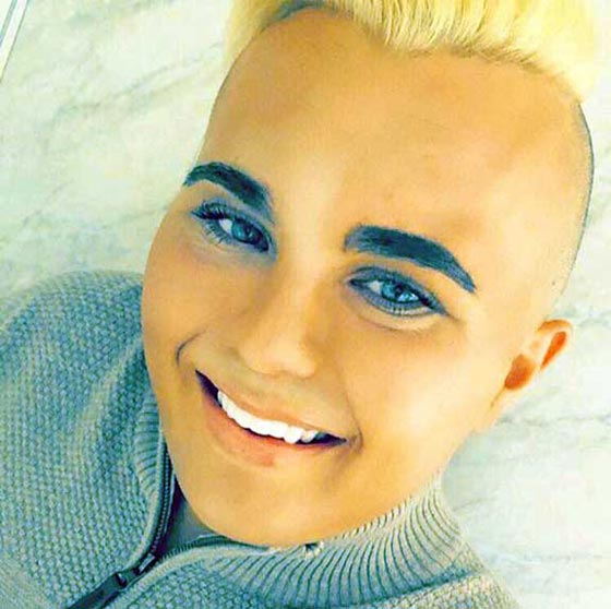 صور صادمة: مراهق يدفع 20 ألف جنيه إسترليني ليصبح شبيه بيكهام صورة رقم 3 صور صادمة: مراهق يدفع 20 ألف جنيه إسترليني ليصبح شبيه بيكهام صورة رقم 3