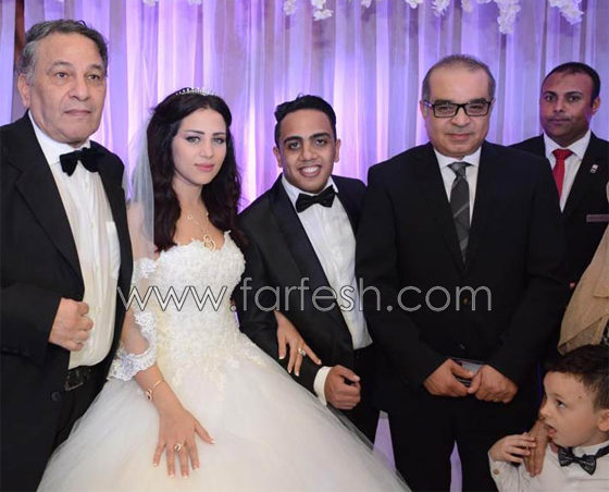 انتقاد عروسة أوس أوس لأنها كئيبة وشقيقته تدافع عنها! صورة رقم 5 انتقاد عروسة أوس أوس لأنها كئيبة وشقيقته تدافع عنها! صورة رقم 5