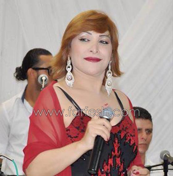 فيديو فنانة تونسية تثير موجة انتقادات لارتدائها ملابس شفافة جداً صورة رقم 5 فيديو فنانة تونسية تثير موجة انتقادات لارتدائها ملابس شفافة جداً صورة رقم 5