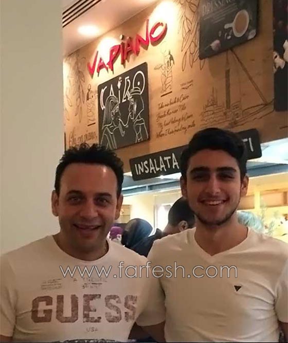 صور مصطفى قمر مع ابنه الفنان الشاب.. تعرّف عليه صورة رقم 8 صور مصطفى قمر مع ابنه الفنان الشاب.. تعرّف عليه صورة رقم 8