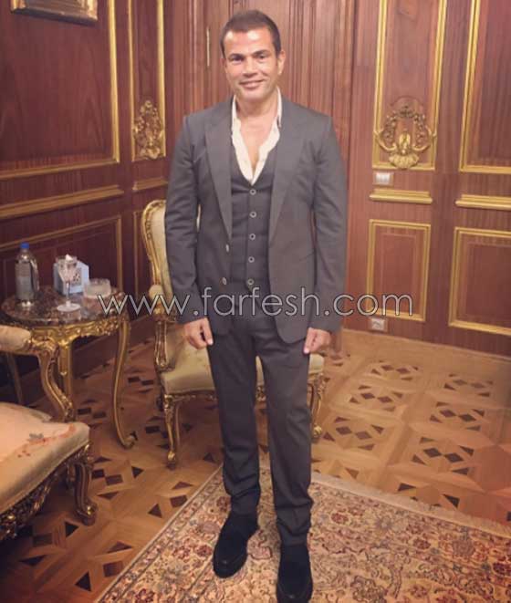 صور عمرو دياب الاخيرة تفضح ملامح تقدمه في العمر صورة رقم 4 صور عمرو دياب الاخيرة تفضح ملامح تقدمه في العمر صورة رقم 4