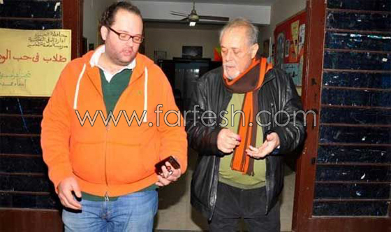  فيديو نجل محمود عبد العزيز: هذه حقيقة مرض والدي صورة رقم 4