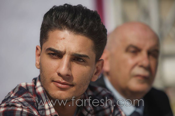 فيديو محمد عساف يصدر (سيوف العز) ويفتتح حديقة للأطفال صورة رقم 7 فيديو محمد عساف يصدر (سيوف العز) ويفتتح حديقة للأطفال صورة رقم 7