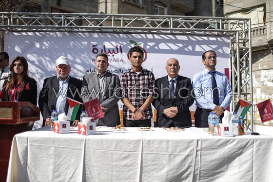 فيديو محمد عساف يصدر (سيوف العز) ويفتتح حديقة للأطفال صورة رقم 1 فيديو محمد عساف يصدر (سيوف العز) ويفتتح حديقة للأطفال صورة رقم 1