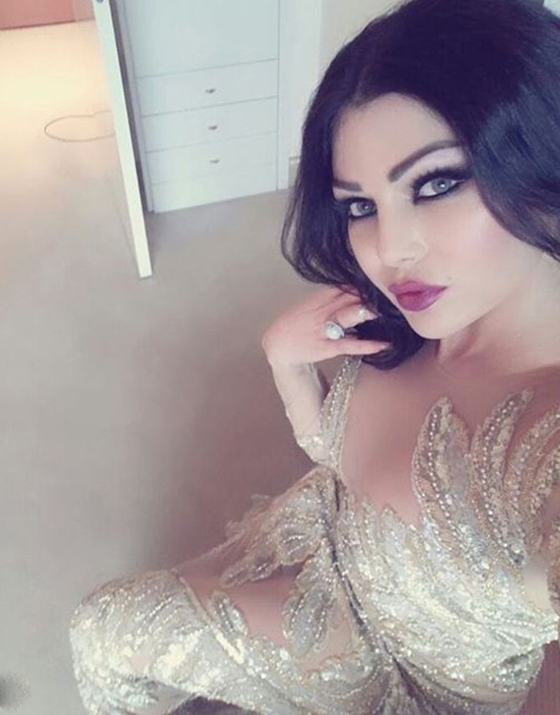 صور هيفاء وهبي، جنيفر لوباز نجوى كرم وساندي تابت بنفس الفستان صورة رقم 12 صور هيفاء وهبي، جنيفر لوباز نجوى كرم وساندي تابت بنفس الفستان صورة رقم 12