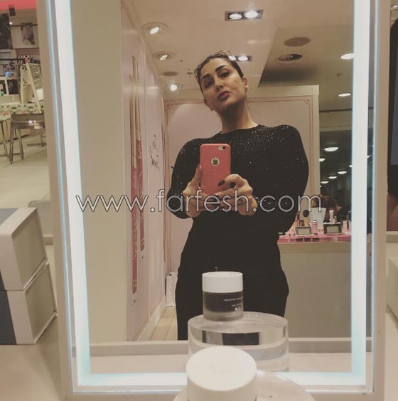 صور غادة عبد الرازق بالسيجارة تستفز جمهورها صورة رقم 5 صور غادة عبد الرازق بالسيجارة تستفز جمهورها صورة رقم 5