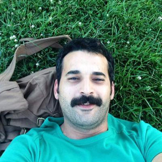 نجاة ممثل تركي من رابع محاولة انتحار بعد ان قتل والده صورة رقم 8 نجاة ممثل تركي من رابع محاولة انتحار بعد ان قتل والده صورة رقم 8