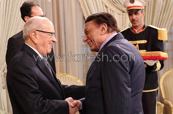 صور رئيس تونس يفاجئ الزعيم ويقلّده وعادل إمام ينفجر بالضحك صورة رقم 8 صور رئيس تونس يفاجئ الزعيم ويقلّده وعادل إمام ينفجر بالضحك صورة رقم 8