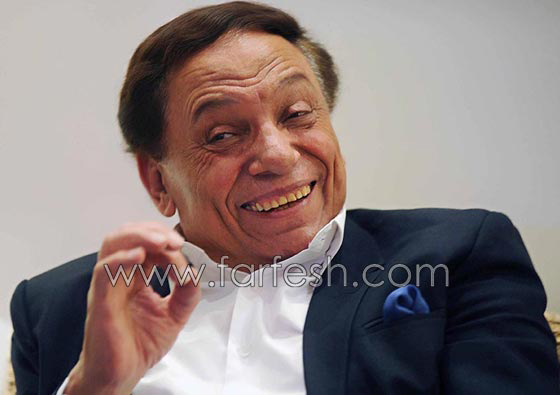 فيديو طريف: مواقف محرجة مع الزعيم عادل امام في تونس صورة رقم 4 فيديو طريف: مواقف محرجة مع الزعيم عادل امام في تونس صورة رقم 4